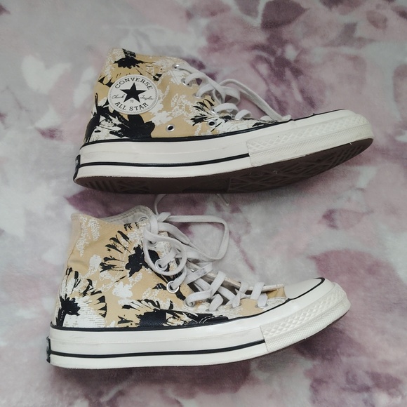 Converse Flower High-Top Sneakers - Picture 5 of 11